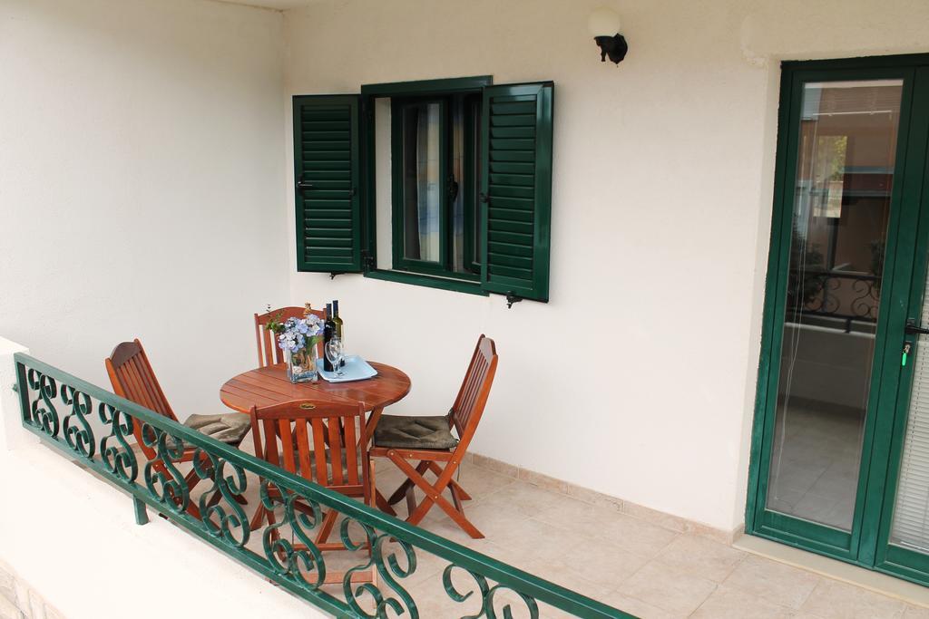 Apartments Lancek Ivan Dolac Ngoại thất bức ảnh